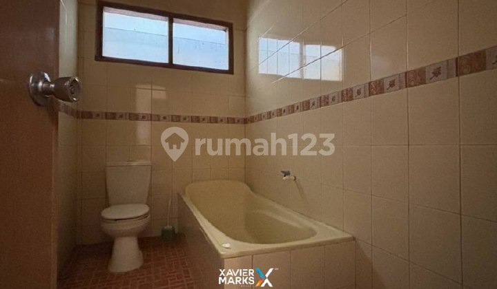 Villa Klasik Tropis Tanah Luas di Jalan Melati Punten Batu(Id1415 2