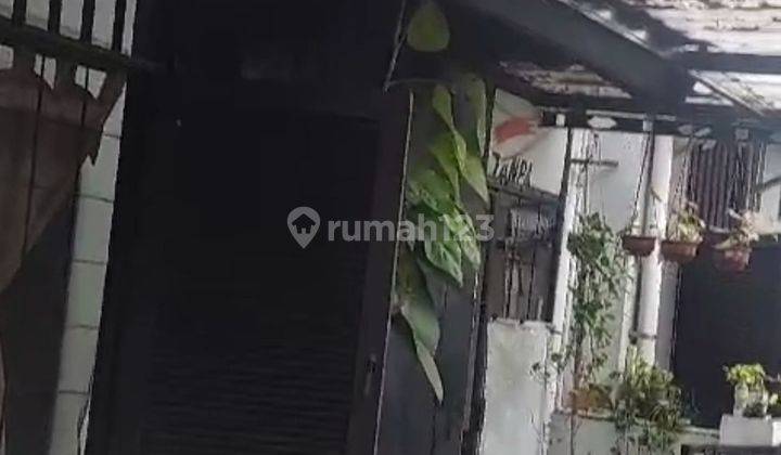 DI SEWAKAN  60 juta/thn dan jual kemang pratama bekasi rumah rapi siap huni 2