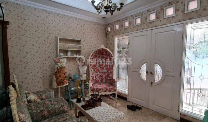Dijual Rumah Kemang Pratama 2 Lantai Siap Huni Bekasi 2
