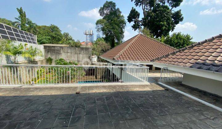 Disewakan Rumah 2lt Bagus Dan Ada Kolam Renang di Menteng 2