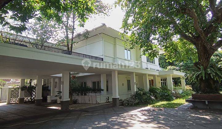 Disewa Rumah Mewah Dan Bagus di Menteng, Jakarta Pusat 1