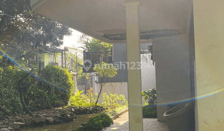 Rumah Bagus Siap Huni Sudah Shm di Menteng 2