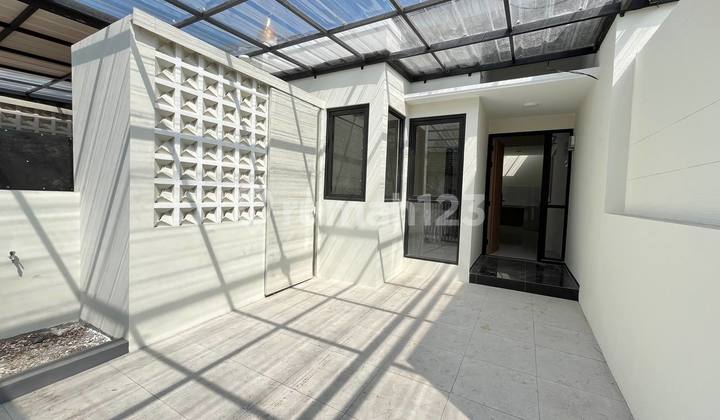 Rumah Bagus Unfurnished SHM Arcamanik, Bandung 2