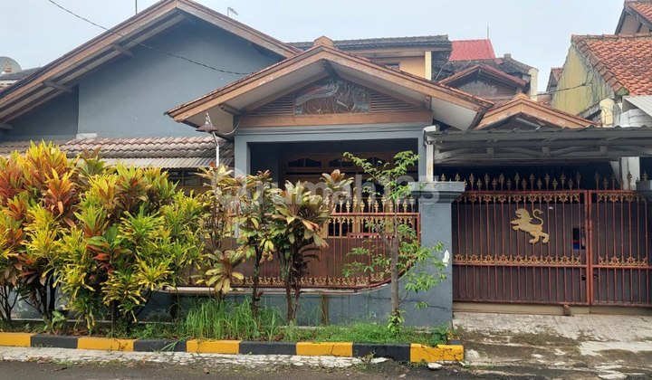 Rumah Luas Siap Huni 2 Lantai SHM di Margahayu