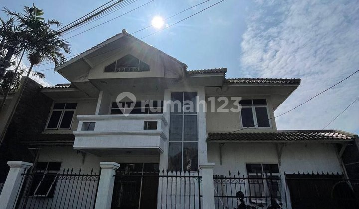 Rumah Bagus Unfurnished SHM Batununggal, Bandung Rumah Bagus Unfurnished SHM Batununggal, Bandung