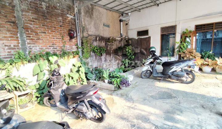 Rumah di Cimahi Kota ada Kolam Pemancingan  2