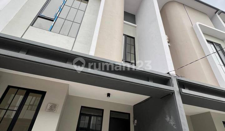 Rumah Minimalis Modern 2 Lantai Siap Huni SHM, di Ciwastra Rumah Minimalis Modern 2 Lantai Siap Huni SHM, di Ciwastra