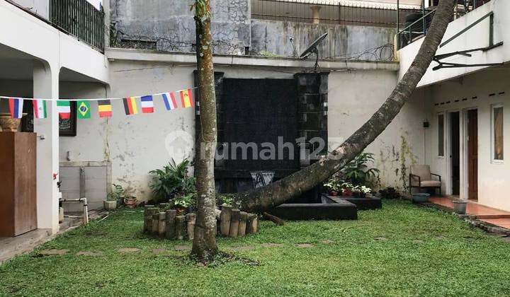 Rumah Heritage Luas Siap Huni SHM, di Cisangkuy 2