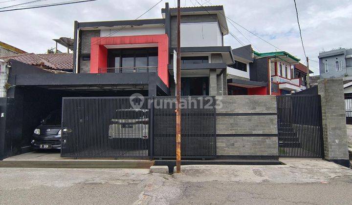 Rumah Hook Siap Huni Dekat Tol Pasteur, Bandung 1