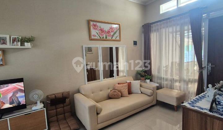 Rumah Bagus Unfurnished SHM Mandalajati, Bandung 2