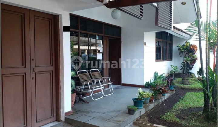 Spacious 2-Story Ready-to-Occupy House with SHM in Srimahi Sayap
