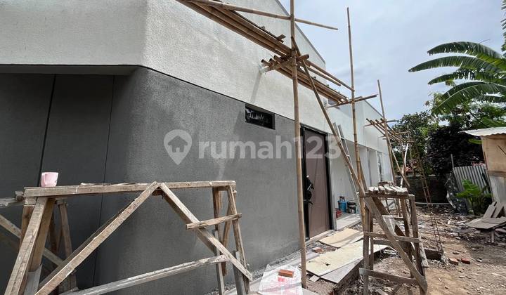 Rumah Baru Tropical Modern SHM, di Antapani