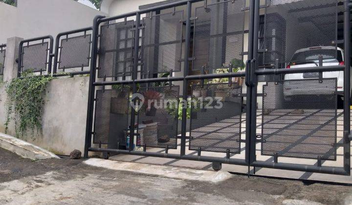 Rumah Mewah 2 Lantai Lt167 di Komplek Padasuka, Bandung 2