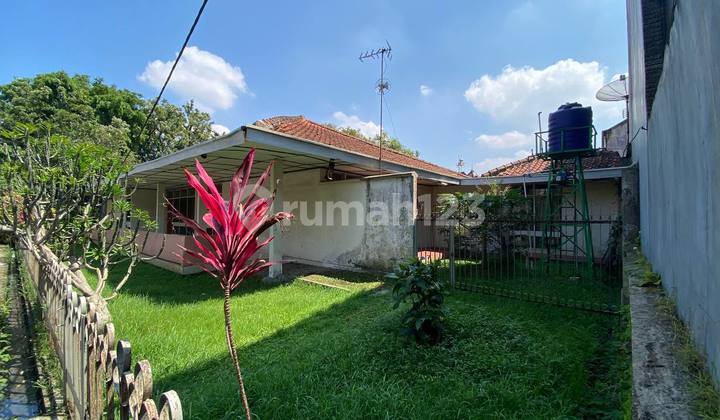 Rumah Luas Unfurnished SHM Buah Batu, Bandung