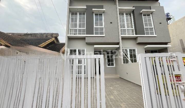 Rumah Bagus Cantik Unfurnished SHM Arcamanik, Bandung Rumah Bagus Cantik Unfurnished SHM Arcamanik, Bandung