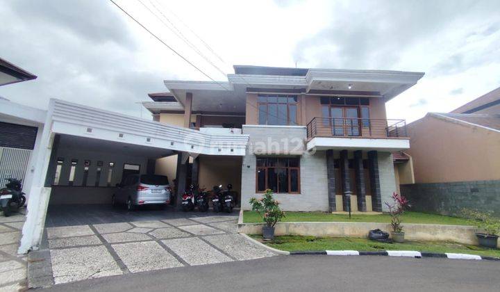 Rumah Mewah 2 Lantai di Komplek Bumi Panyawangan Cileunyi, Bandung 1