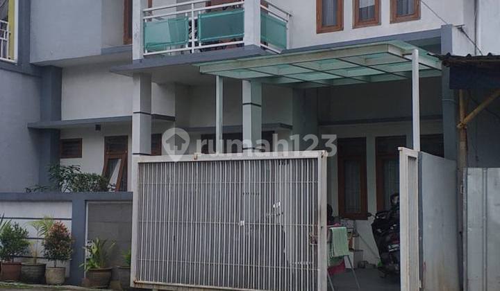 Rumah Minimalis 2 Lantai SHM, di Margacinta