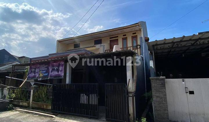 Rumah Bagus 2 Lantai LB 150 SHM di Margahayu Raya