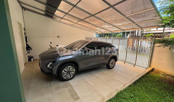 Rumah Mewah 2 Lantai Siap Huni SHM, di Turangga 2