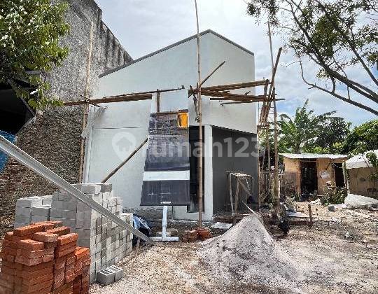 Rumah Baru Tropical Modern SHM, di Antapani