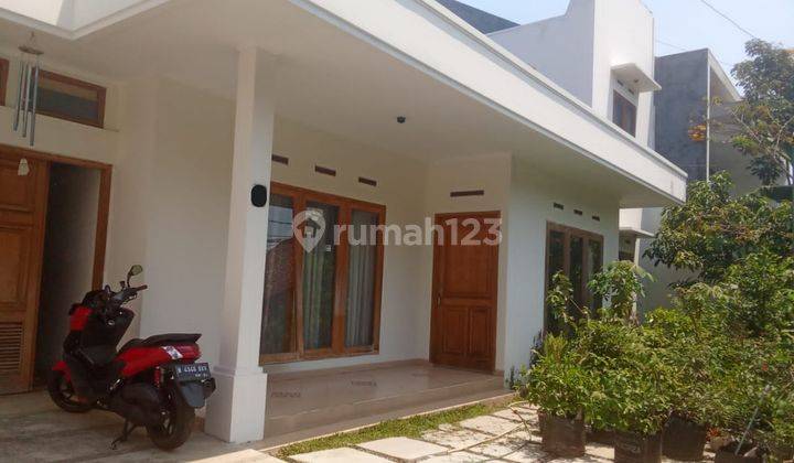 Rumah Besar Lt549 di Sukahaji Gegerkalong Bandung 2