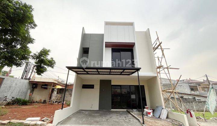 Townhouse Strategis Jakarta Timur 1