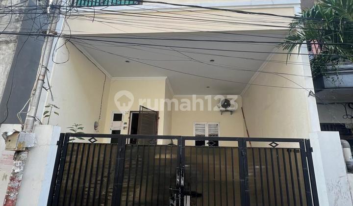 For Sale: Move-in Ready House, Already Affordable, Near Sunter Mall. Various Seafood. Indogrosir in Kemayoran.