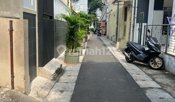 Rumah Siap Huni di Pusat Kota Dekat Gunung Sahari Raya 2