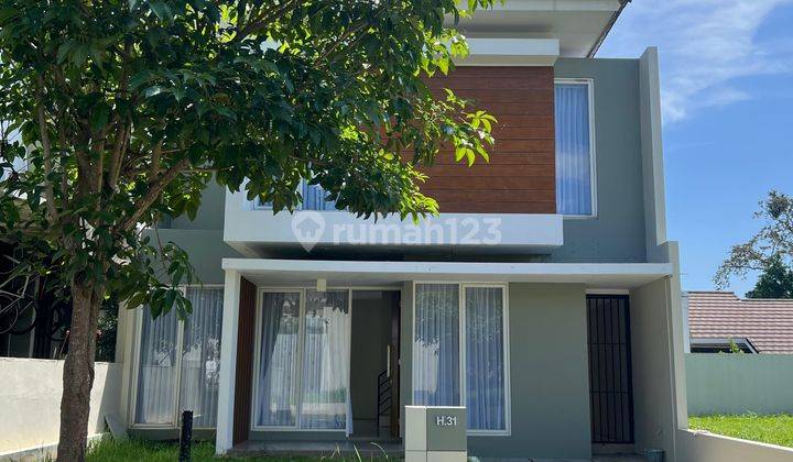 Disewakan Rumah Lokasi Nyaman (dekat Danau) Ivy Park Citraland Bsb 1