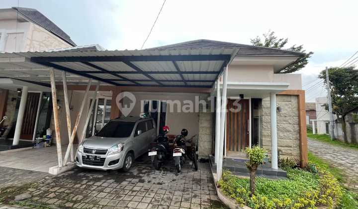 Dijual Rumah Nyaman Hook Eagle Hills Sambiroto Tembalang 1