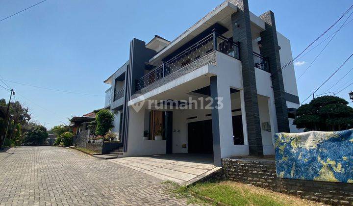 Rumah Mewah 2 Lantai di Perumahan Graha Permata Mijen Dekat BSB City 1