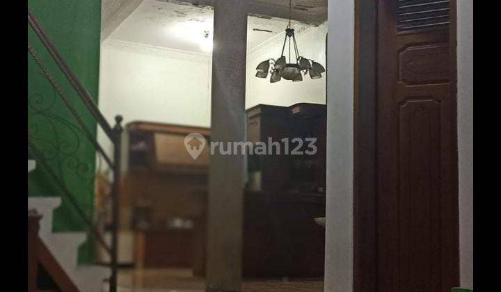 Dijual Cepat Rumah 2 Lantai  Siap Huni di Banyumanik 2