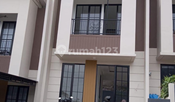 Rumah Premium Furnished Strategis di Grafika Banyumanik 1