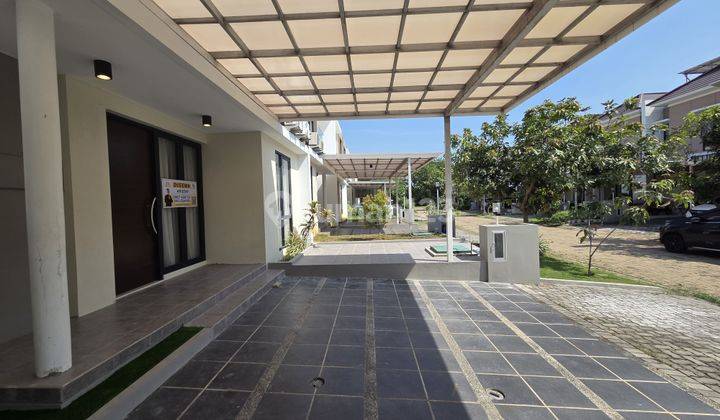 Disewakan Rumah Lokasi Bagus (semi Furnished) Graha Padma 2