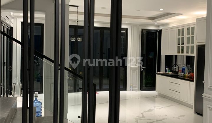 Dijual Rumah Mewah Full Furnished di Victoria Valley Citraland Bsb Semarang 2