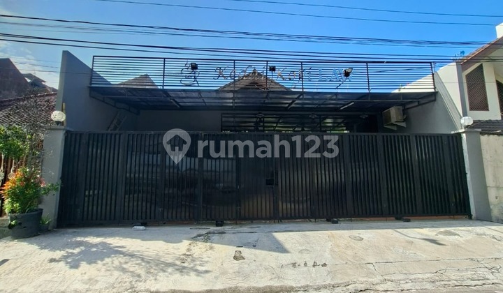 Rumah Besar Bagus Siap Huni di Jl Seroja Semarang Tengah 1