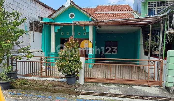 Disewakan Rumah Lokasi Strategis ( Dekat Undip Dan Akses Tol) 1
