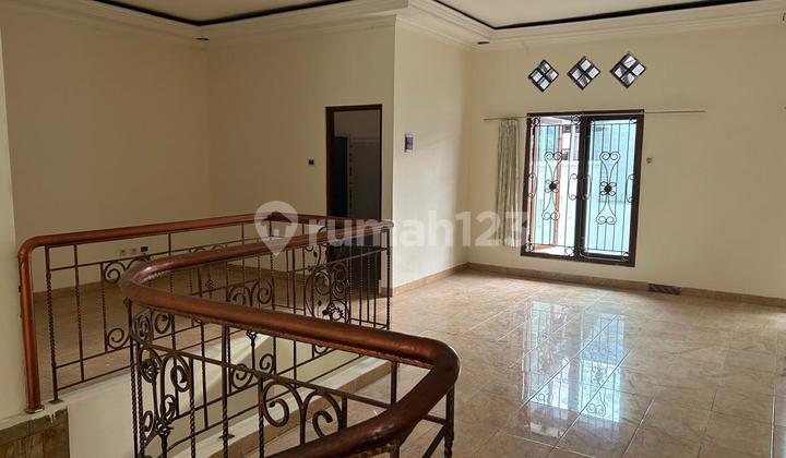 Disewakan Rumah Nyaman Lokasi Strategis Perumahan Setiabudi 2