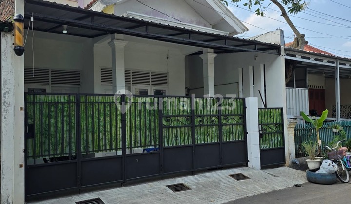 Rumah Strategis Premium Siap Huni di Jalan Pusponjolo Tengah 1