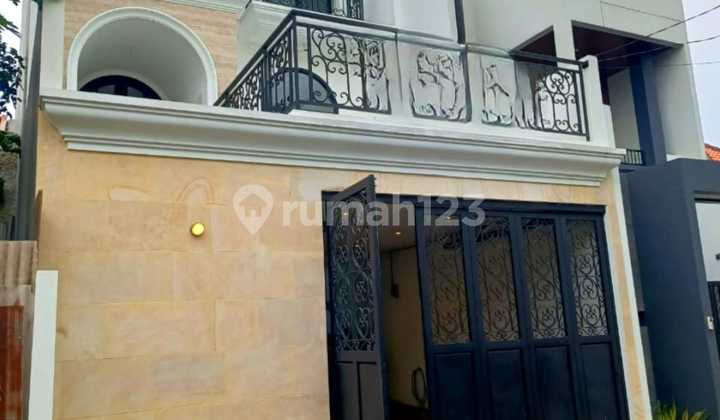 Dijual Rumah Baru Design American Classic Lokasi Jagakarsa Jaksel 1