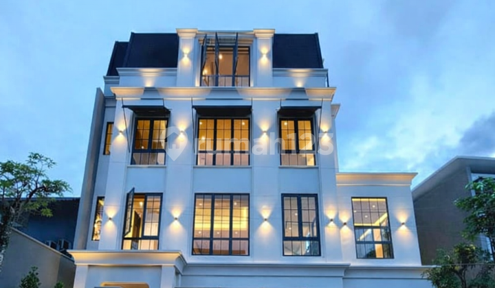 Dijual Rumah Baru Design American Classic Senopati Kebayoran Baru Dijual Rumah Baru Design American Classic Senopati Kebayoran Baru