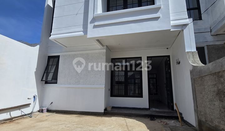 Dijual Rumah Baru Dalam Komplek Pondok Bambu Jakarta Timur