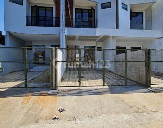 Dijual Rumah Baru Mewah Design Modern Minimalis Cinere Depok 1