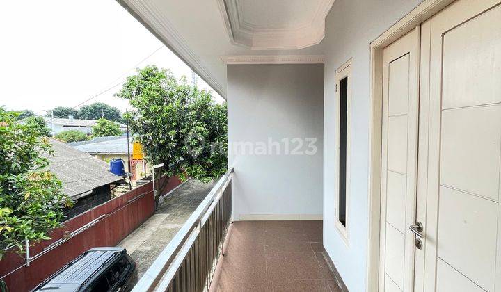 FOR SALE RUMAH SIAP HUNI 2 LANTAI LENTENG AGUNG AKSES STRATEGIS DEKAT TOL JORR 2