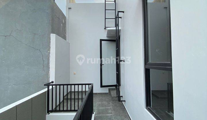 Dijual Rumah Baru Design Modern Minimalis Lokasi Pondok Cabe Tangsel 2