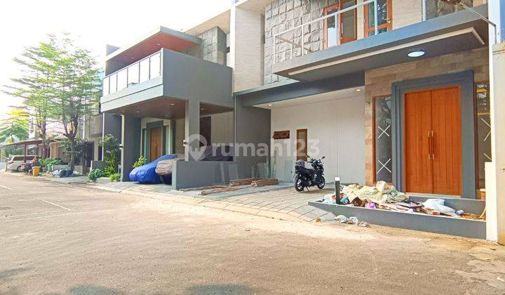 Dijual Rumah Baru  Modern House Dalam Townhouse Cibubur Jakarta Timur 2