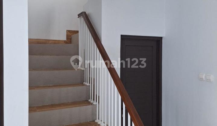 Dijual Rumah Baru Design Scandinavian Serua Ciputat Tangsel 2