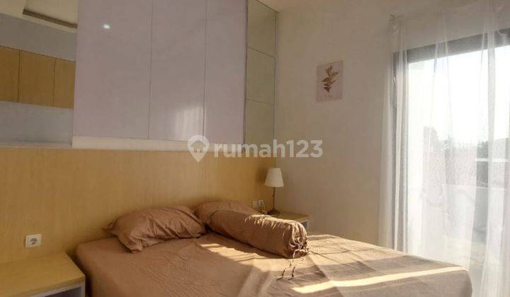 Dijual Rumah 2 Lantai Design Modern Tropis Matraman Jakarta Timur 2