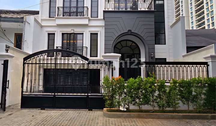 Dijual Rumah Baru Modern Classic Pakubuwono Kebayoran Baru Jaksel