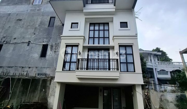 Dijual Rumah Baru Lokasi Strategis Mampang Prapatan Jaksel